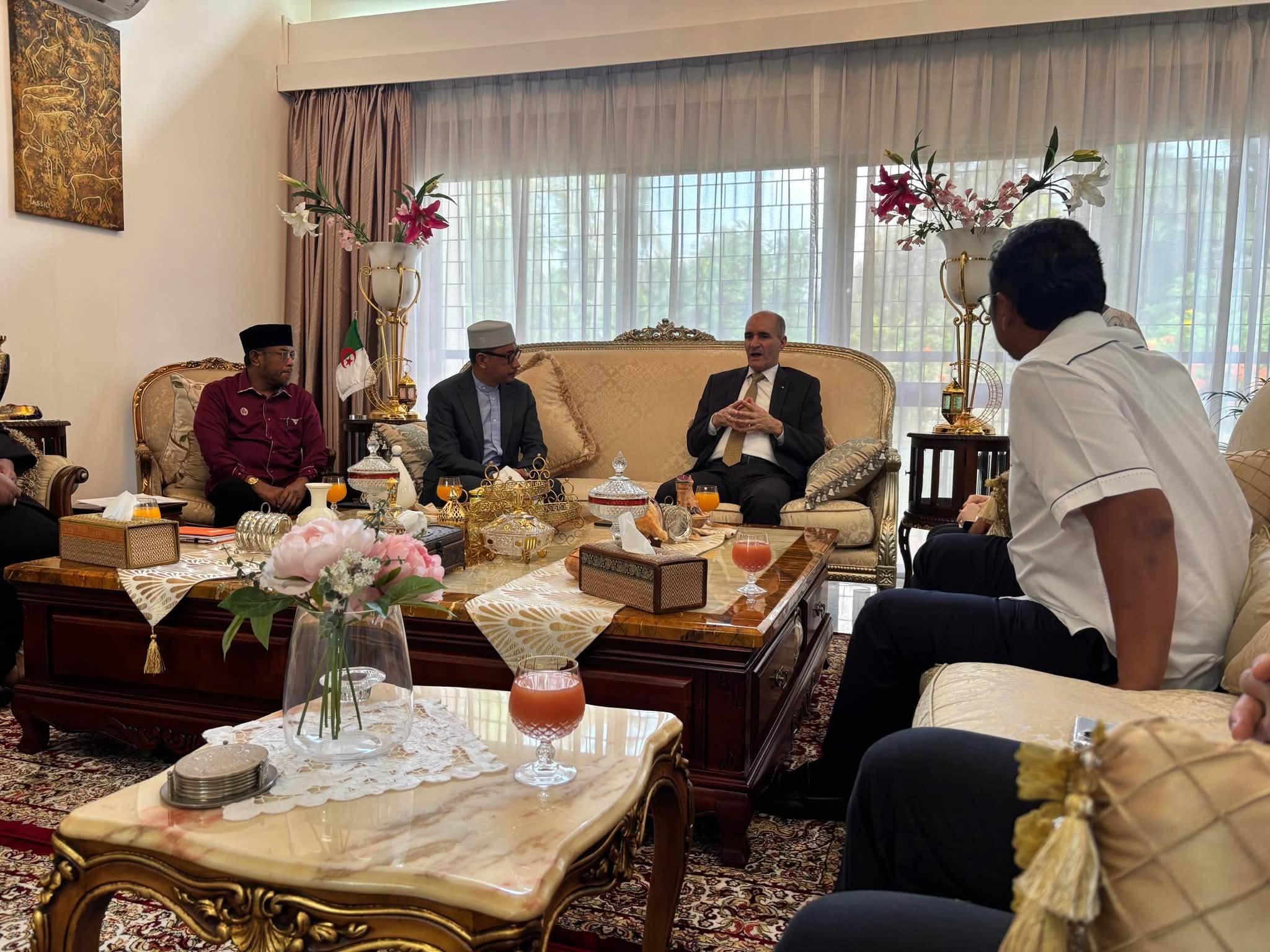 Kunjungan Hormat ke Kedutaan Republik Demokratik Rakyat Algeria di Malaysia